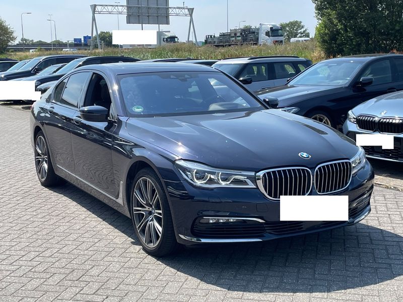 BMW 7er 750i xDrive — zdjęcie 4
