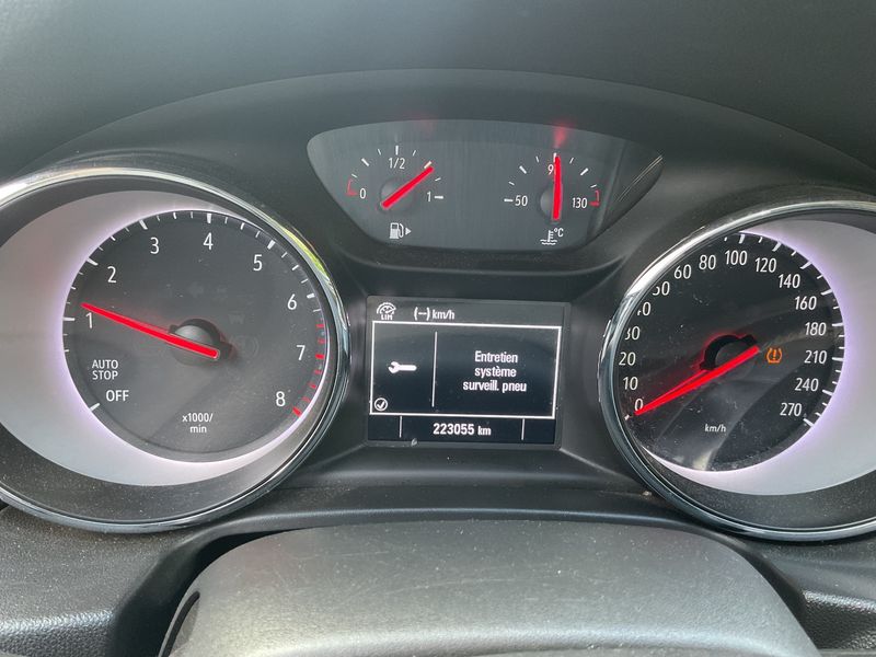 Opel Insignia Grand Sport 1.5 SIDI Turbo Advance — zdjęcie 13