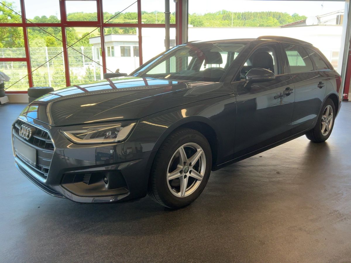 Audi A4 2020 — photo 1