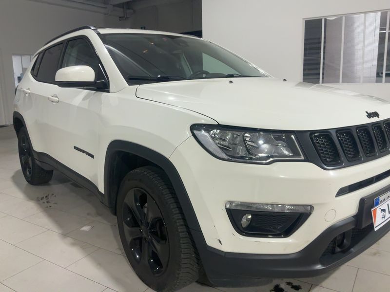 Jeep Compass 2.0 M-Jet Night Eagle 4x4 — zdjęcie 8