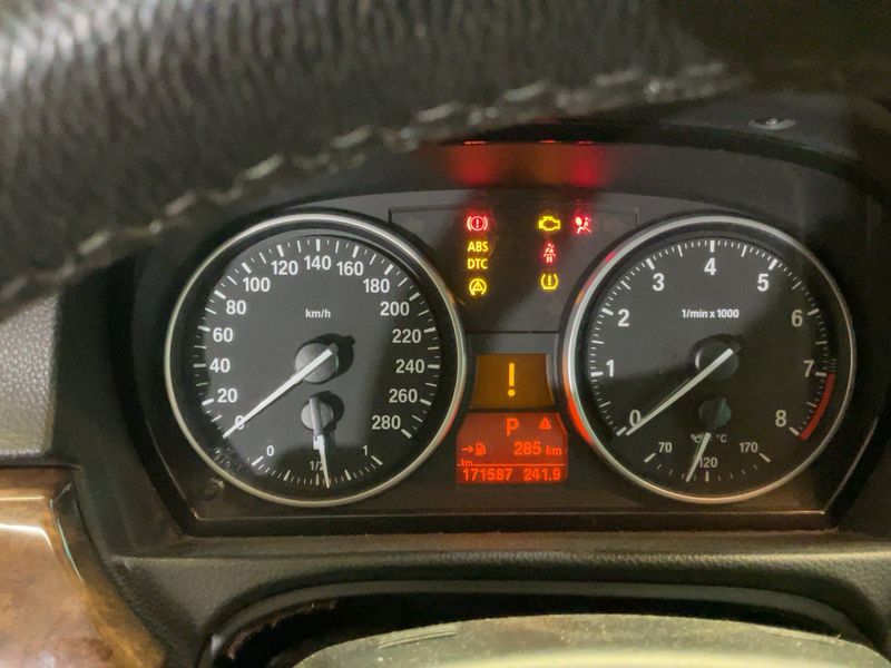 BMW 3er 325i 2008 – снимка 18