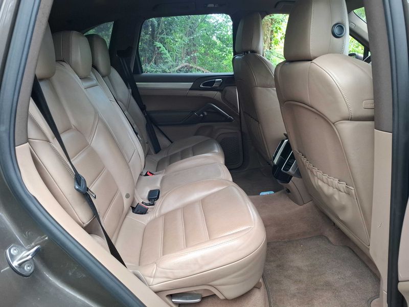 Porsche Cayenne Diesel — zdjęcie 14