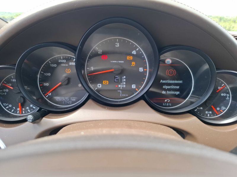 Porsche Cayenne Diesel — zdjęcie 12
