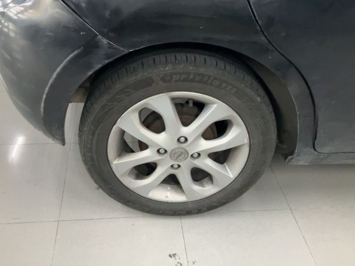 Nissan Micra 2017 — photo 10