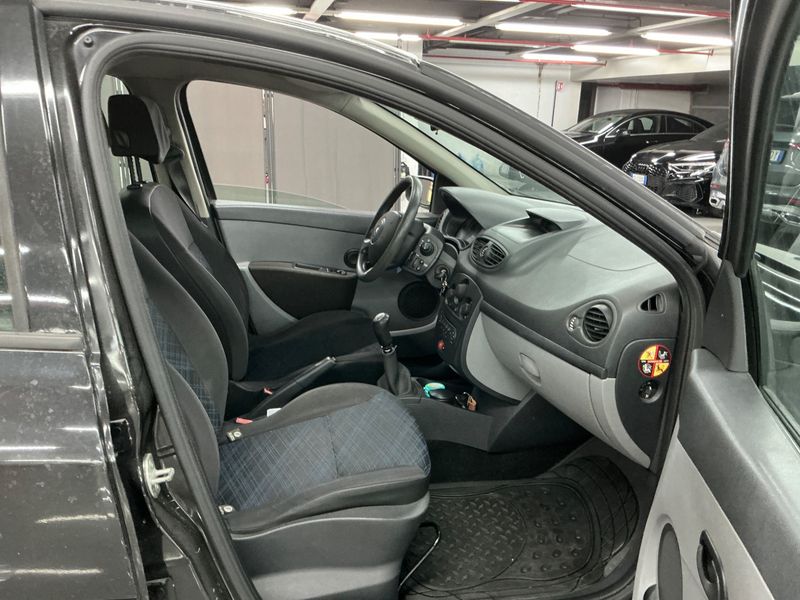 Renault Clio 1.5 dCi Authentique 2006 – снимка 3