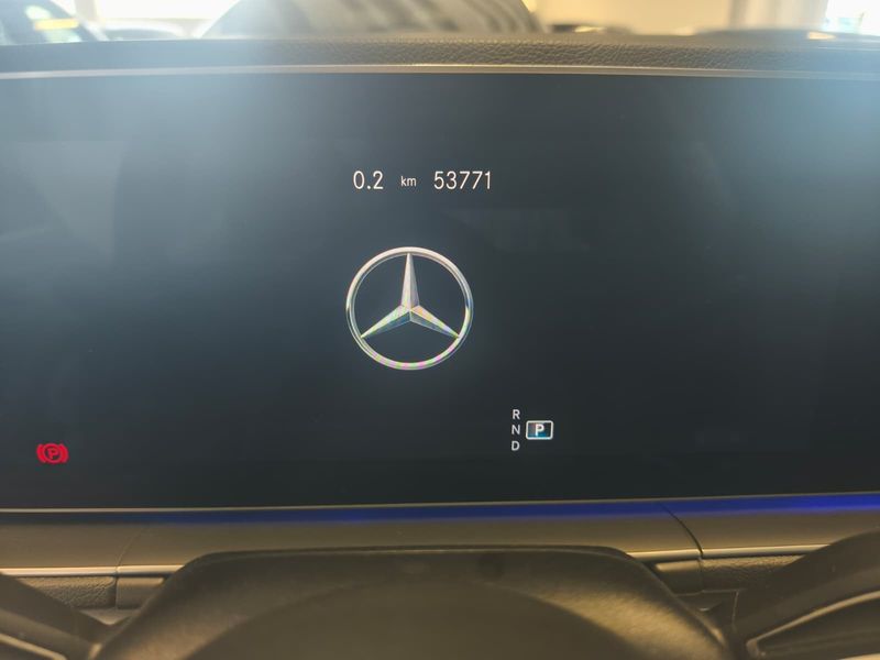 Mercedes-Benz GLE-Klasse GLE 400 d 4Matic AMG Line — zdjęcie 12