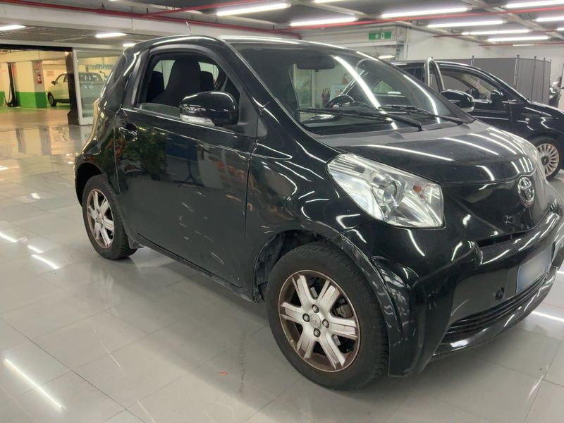 Toyota iQ 1.0 VVT-i — zdjęcie 8