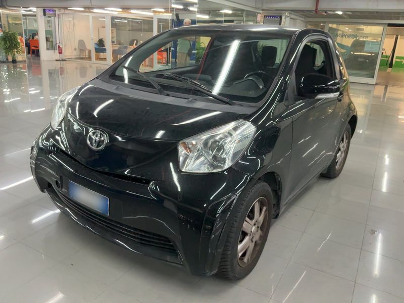 Toyota iQ 1.0 VVT-i
