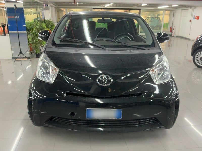 Toyota iQ 1.0 VVT-i — zdjęcie 9