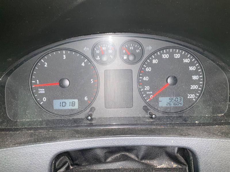 Volkswagen T5 Kombi 1.9 TDI — zdjęcie 4