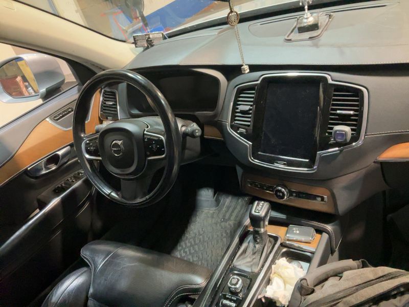 Volvo XC90 2.0 D5 Inscription AWD — zdjęcie 12