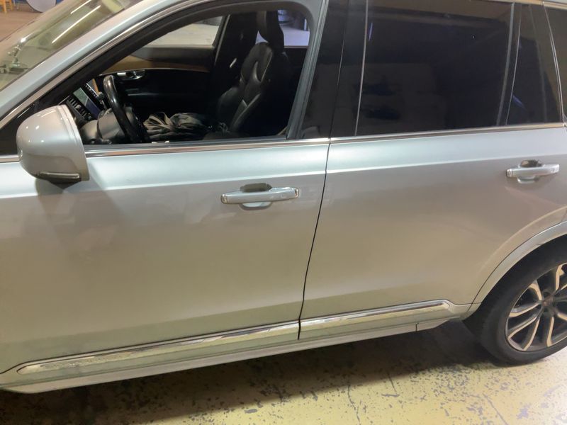 Volvo XC90 2.0 D5 Inscription AWD — zdjęcie 4