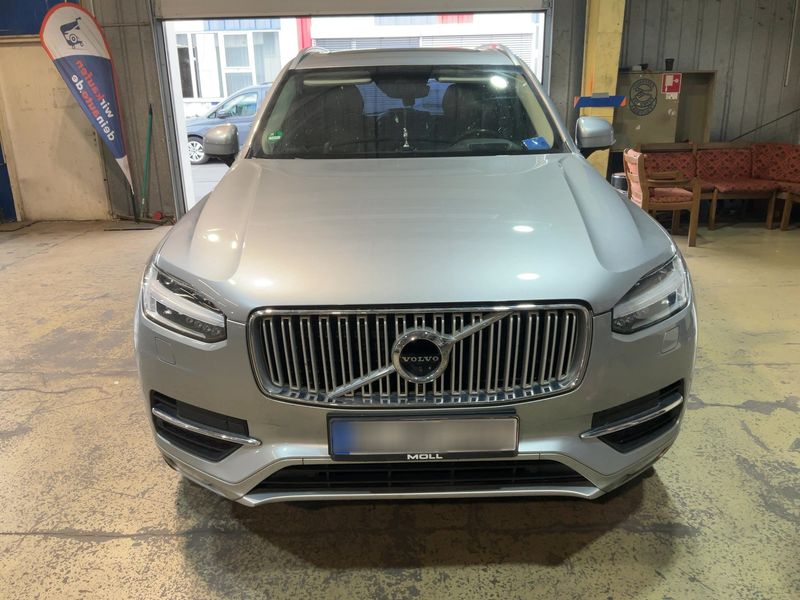 Volvo XC90 2.0 D5 Inscription AWD — zdjęcie 9