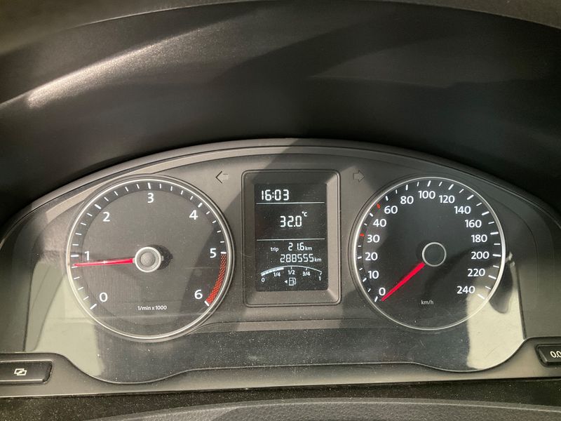 Volkswagen T5 Kombi 2.0 TDI — zdjęcie 13