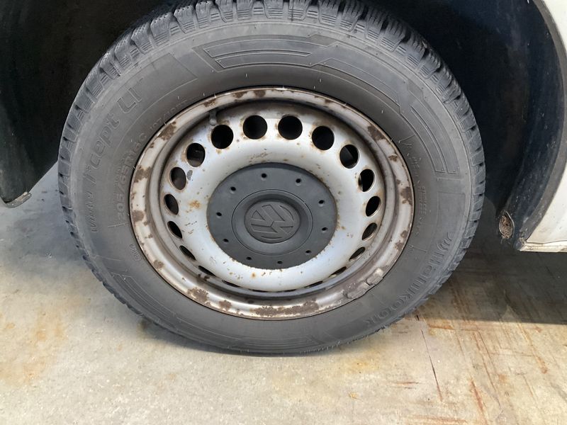 Volkswagen T5 Kombi 2.0 TDI 2012 – снимка 45
