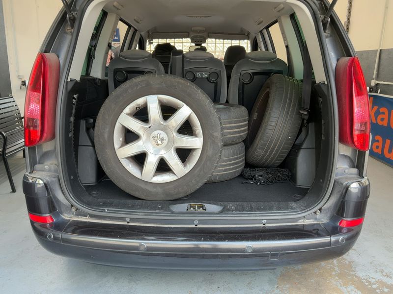 Peugeot 807 2.0 HDi Allure — zdjęcie 10