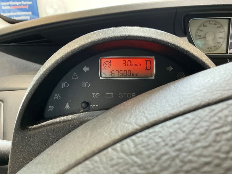 Peugeot 807 2.0 HDi Allure — zdjęcie 13