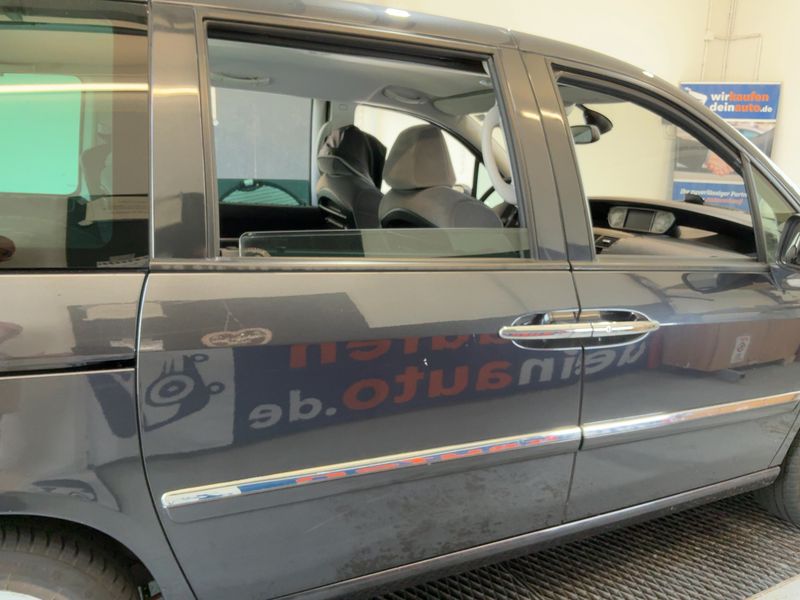 Peugeot 807 2.0 HDi Allure — zdjęcie 7