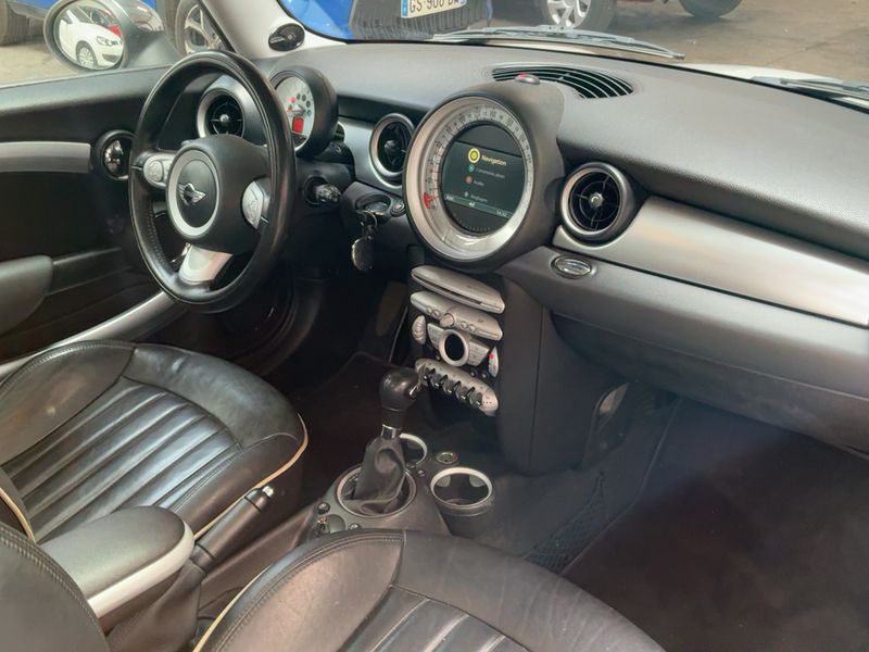MINI Clubman Cooper — zdjęcie 12