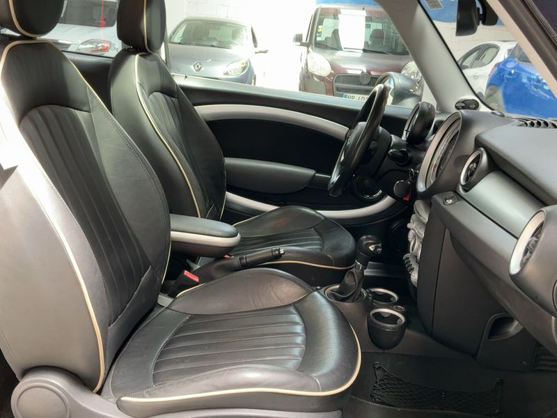 MINI Clubman Cooper — zdjęcie 11