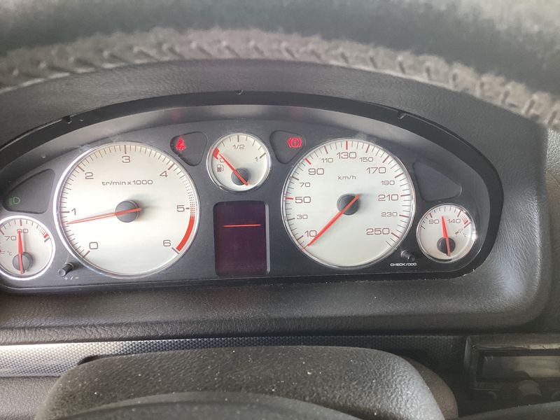 Peugeot 407 2.0 HDi ST Sport — zdjęcie 4