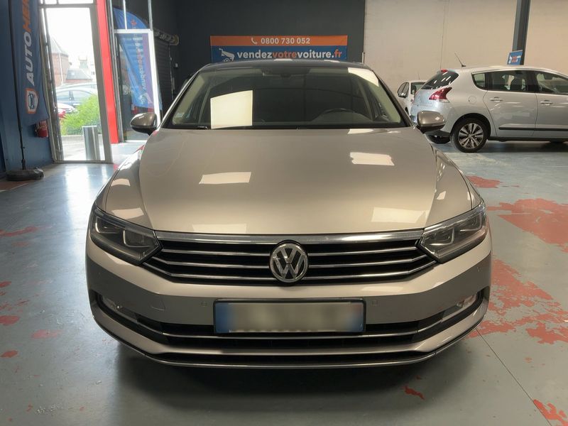 Volkswagen Passat 2.0 TDI Carat Exclusive BlueMotion Tech — zdjęcie 9