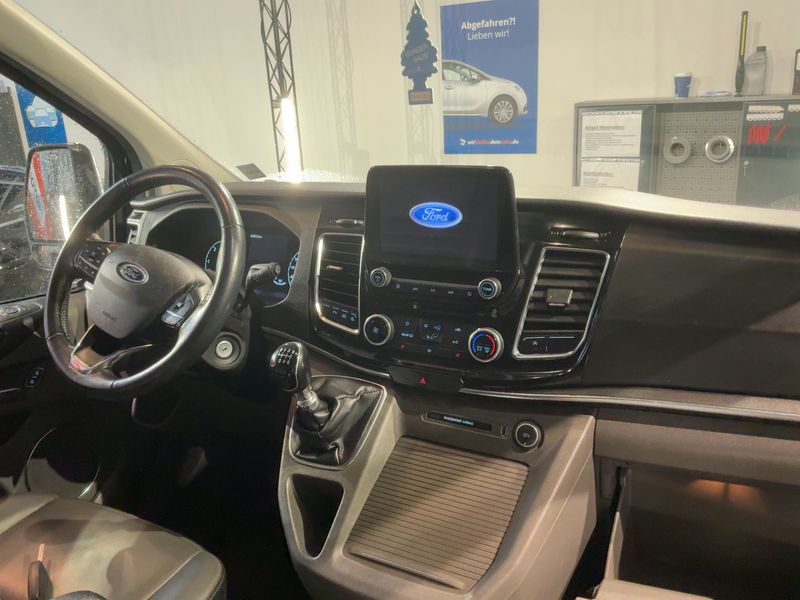 Ford Tourneo Custom 2.0 TDCi Mild-Hybrid 320 L1 Tourneo Titanium X — zdjęcie 12