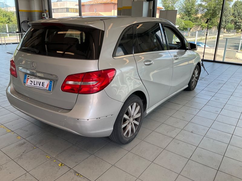 Mercedes-Benz B-Klasse B 180 CDI 2014 – снимка 2