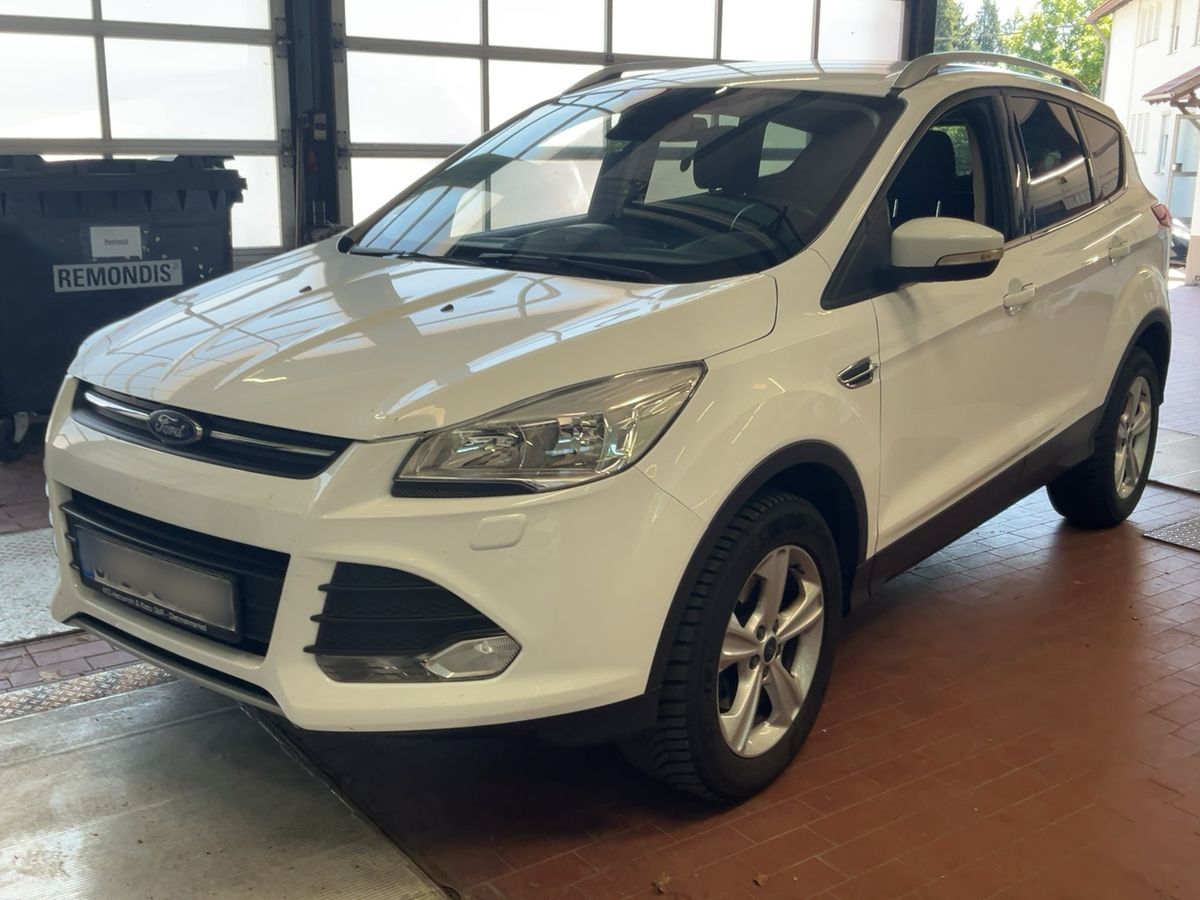Ford Kuga 2015 — photo 1