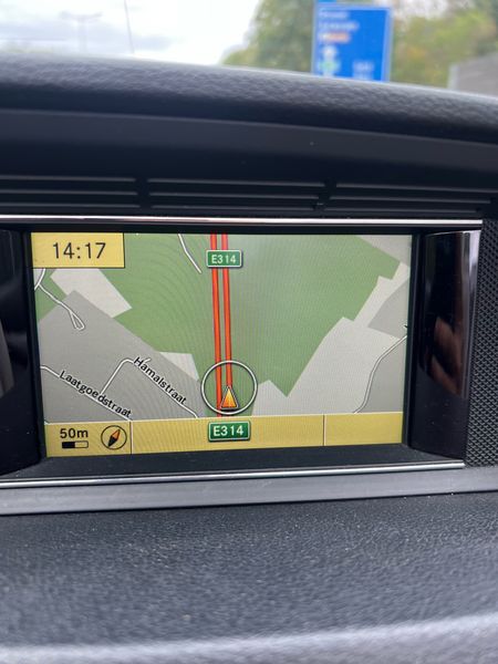 Mercedes-Benz E-Klasse E 250 CGI BlueEfficiency Avantgarde — zdjęcie 13