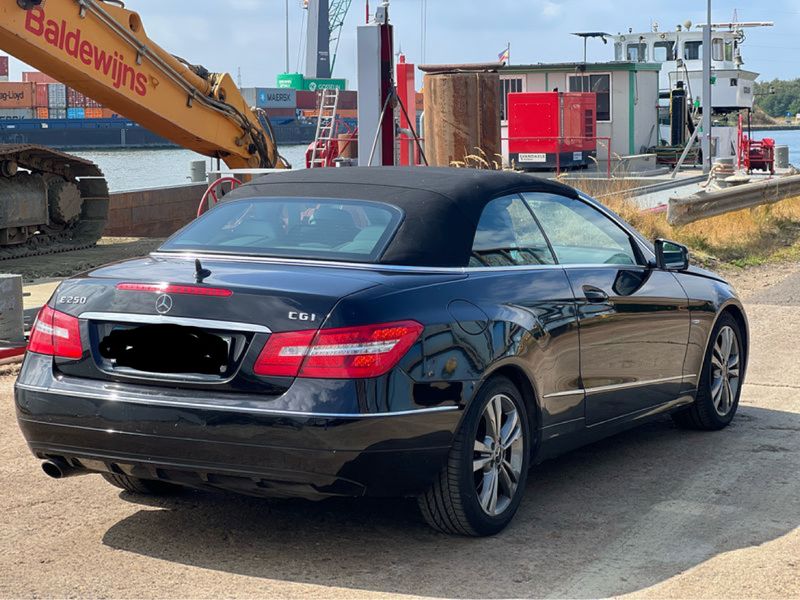 Mercedes-Benz E-Klasse E 250 CGI BlueEfficiency Avantgarde — zdjęcie 17