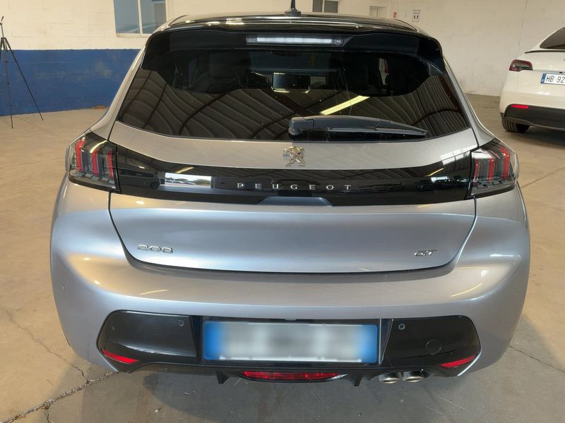 Peugeot 208 1.2 PureTech GT Pack — zdjęcie 5