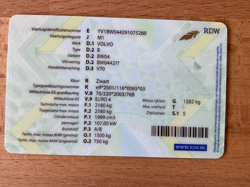 Volvo V70 2.0 F DRIVe Summum — zdjęcie 5