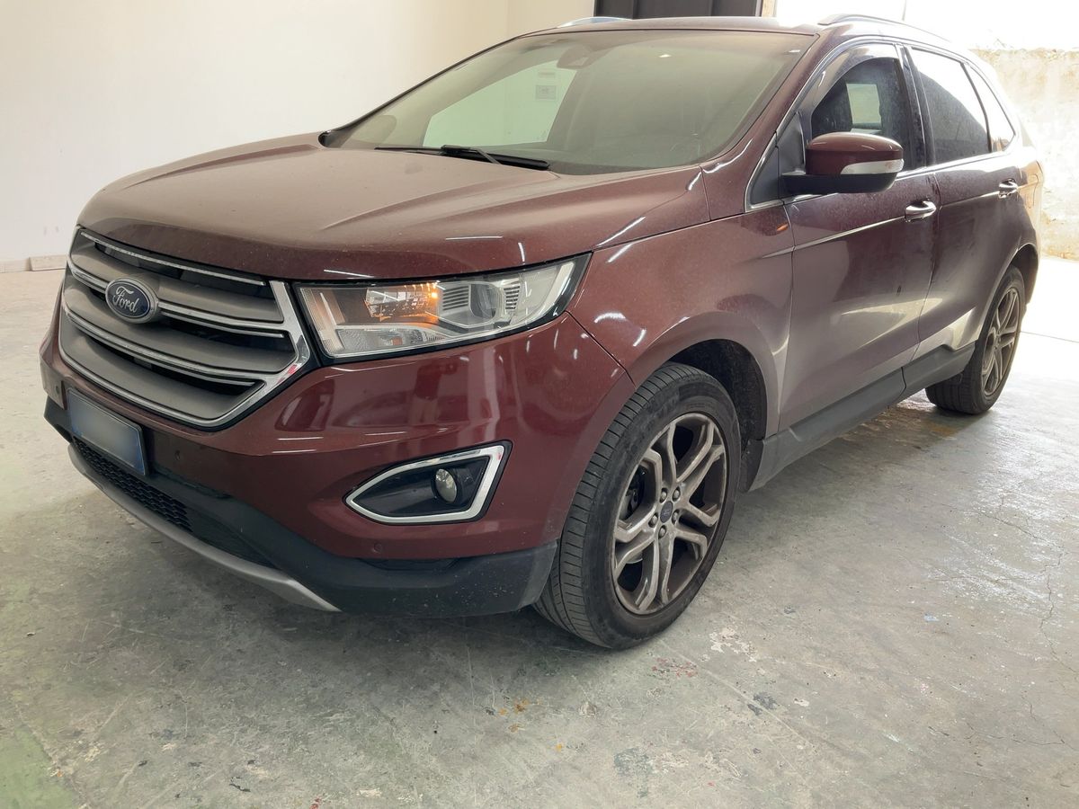 Ford Edge 2017 — photo 1