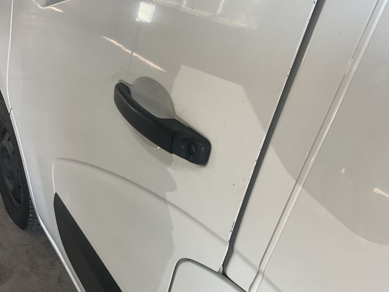 Renault Master 2.3 dCi L1H1 Ka 2,8t Ecoline 2016 – снимка 31