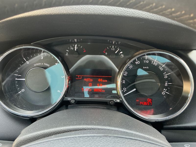 Peugeot 3008 1.6 HDi Allure 2014 – снимка 18