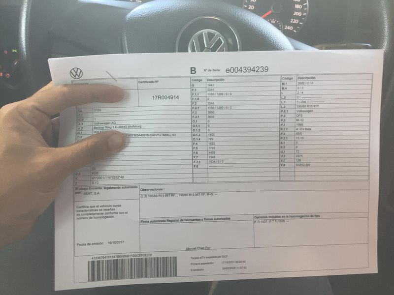 Volkswagen Caddy 2.0 TDI Kombi BlueMotion Tech — zdjęcie 16