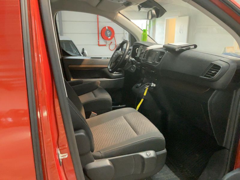 Toyota ProAce Verso 2.0 D-4D L2 Family — zdjęcie 11