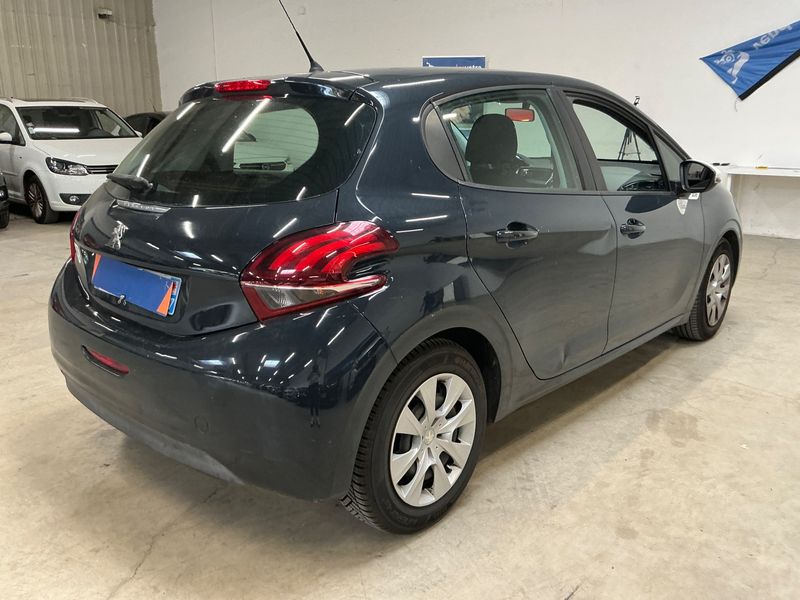 Peugeot 208 1.2 PureTech Like 2017 – снимка 2