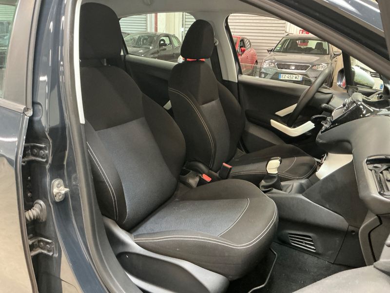 Peugeot 208 1.2 PureTech Like 2017 – снимка 3