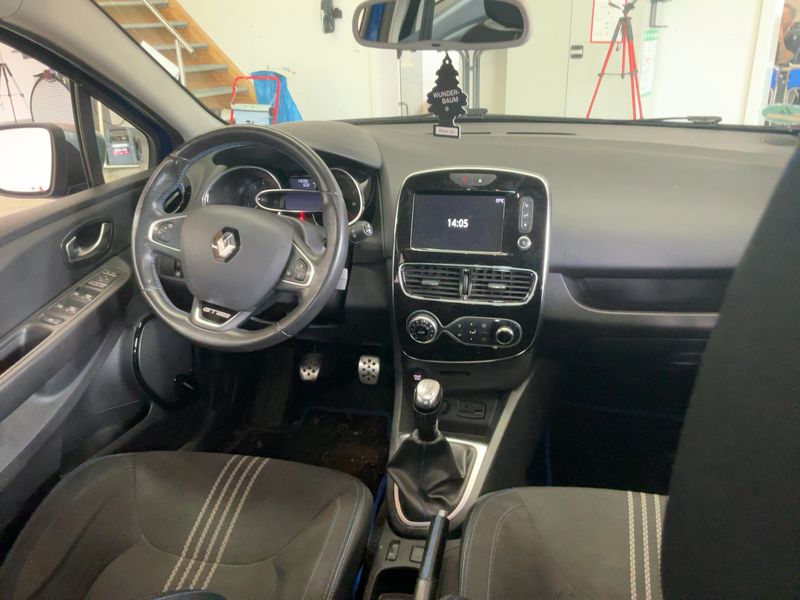 Renault Clio 1.5 dCi Energy Intens — zdjęcie 12