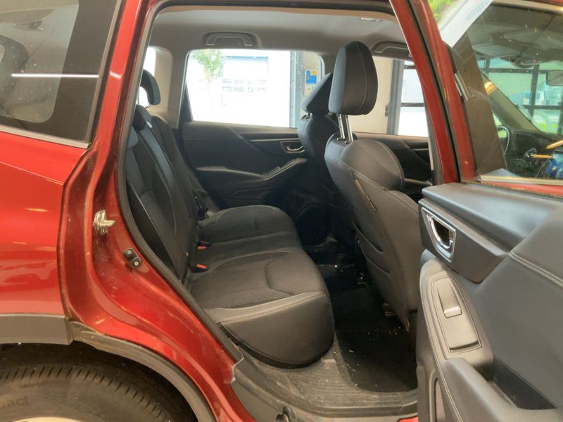 Subaru Forester 2.0 Mild-Hybrid Comfort — zdjęcie 14