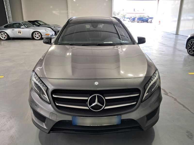 Mercedes-Benz GLA-Klasse GLA 220 d 4Matic Fascination — zdjęcie 9