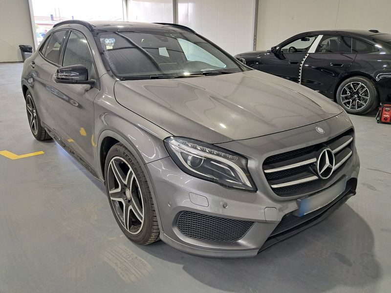 Mercedes-Benz GLA-Klasse GLA 220 d 4Matic Fascination — zdjęcie 8