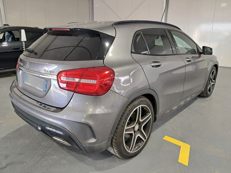 Mercedes-Benz GLA-Klasse GLA 220 d 4Matic Fascination — zdjęcie 6