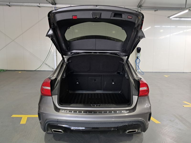 Mercedes-Benz GLA-Klasse GLA 220 d 4Matic Fascination — zdjęcie 10