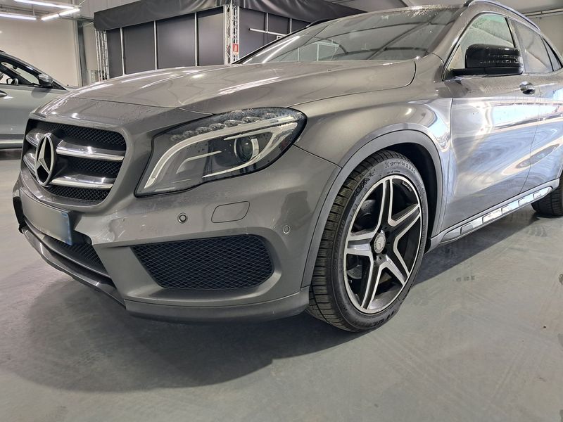 Mercedes-Benz GLA-Klasse GLA 220 d 4Matic Fascination — zdjęcie 2