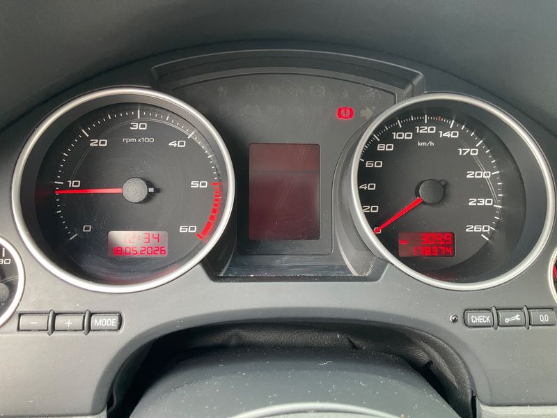 Seat Exeo 2.0 TDI Style — zdjęcie 4