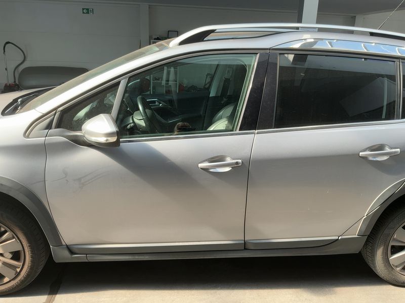 Peugeot 2008 1.2 PureTech Allure 2017 – снимка 4