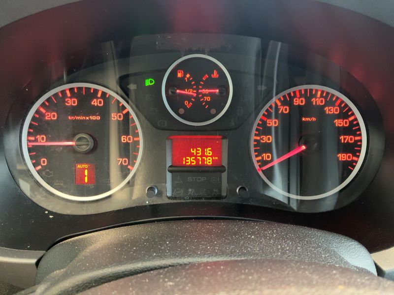 Citroen Berlingo 1.6 Blue-HDi Shine 2017 – снимка 18